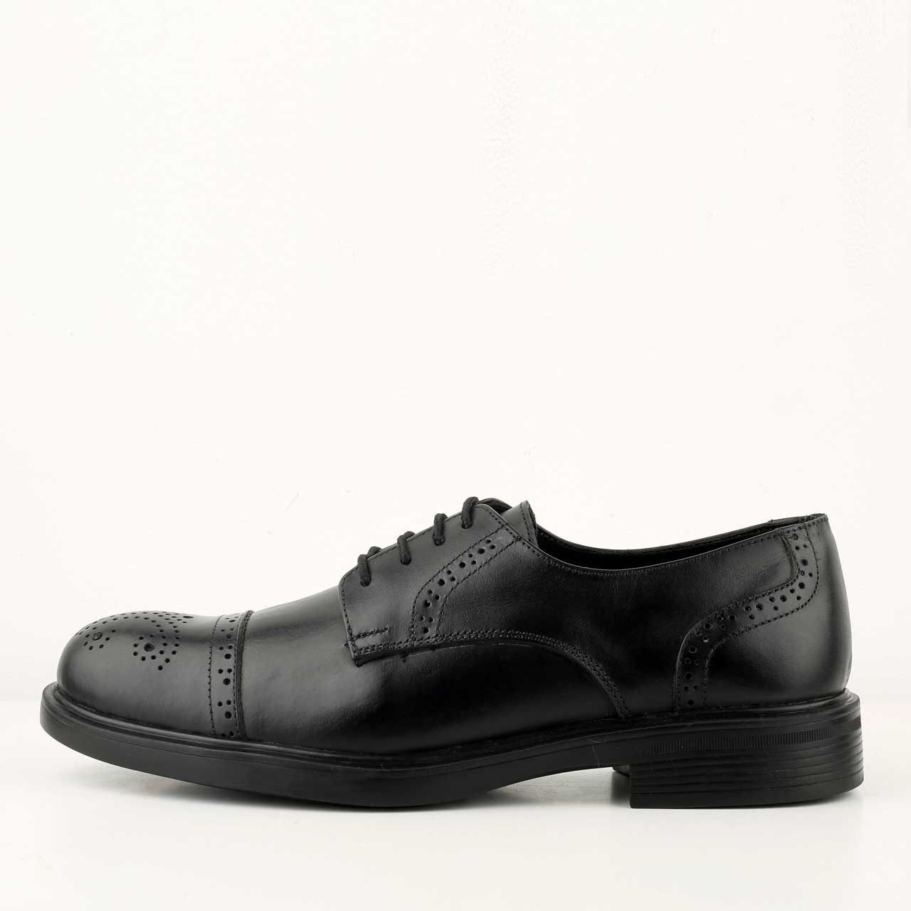 Classic black Shoes - Image 2
